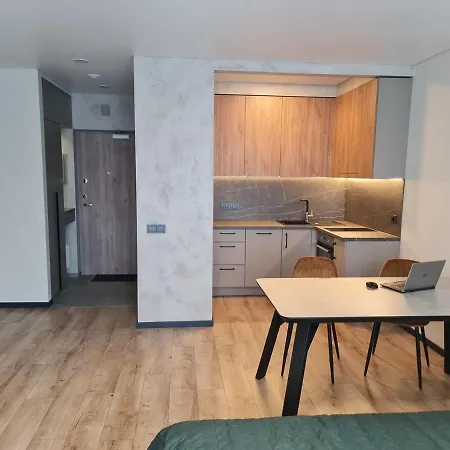 Apartamentas Su Balkonu Lägenhet