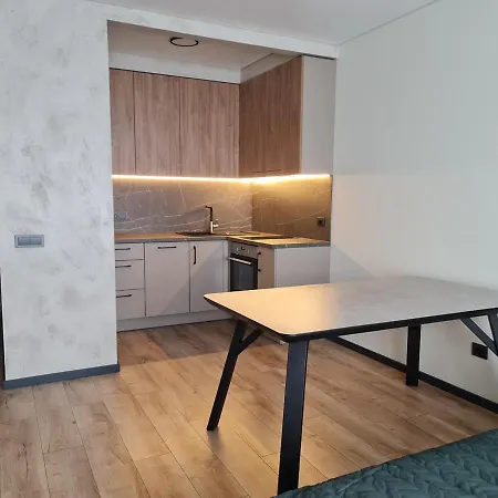 Apartamentas Su Balkonu Lägenhet *